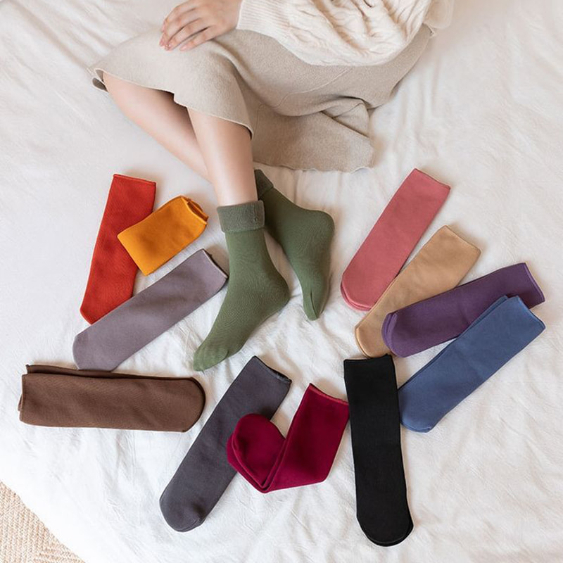 子供向けの靴下、ミッドソール、秋と冬の垂直ストライプ、模倣カシミヤ雪の靴下、男性と女性の厚いベルベット、アンチスリップ、暖かい床の靴下 子供向けの靴下、ミッドソール、秋と冬の垂直ストライプ、模倣カシミヤ雪の靴下、男性と女性の厚いベルベット、アンチスリップ、暖かい床の靴下