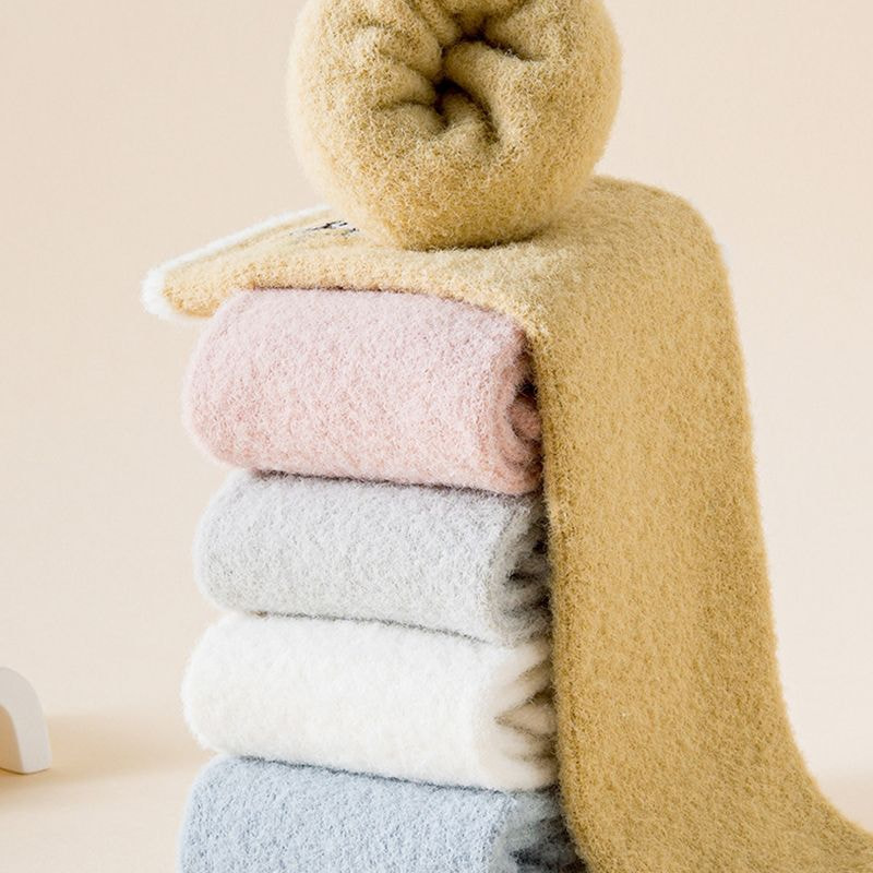 男の子と女の子のための子供用の靴下、豪華なまっすぐな膝の靴下、秋と冬の厚い模倣ミンク・ファー・ベイビー・チューブ・ソックス 男の子と女の子のための子供用の靴下、豪華なまっすぐな膝の靴下、秋と冬の厚い模倣ミンク・ファー・ベイビー・チューブ・ソックス