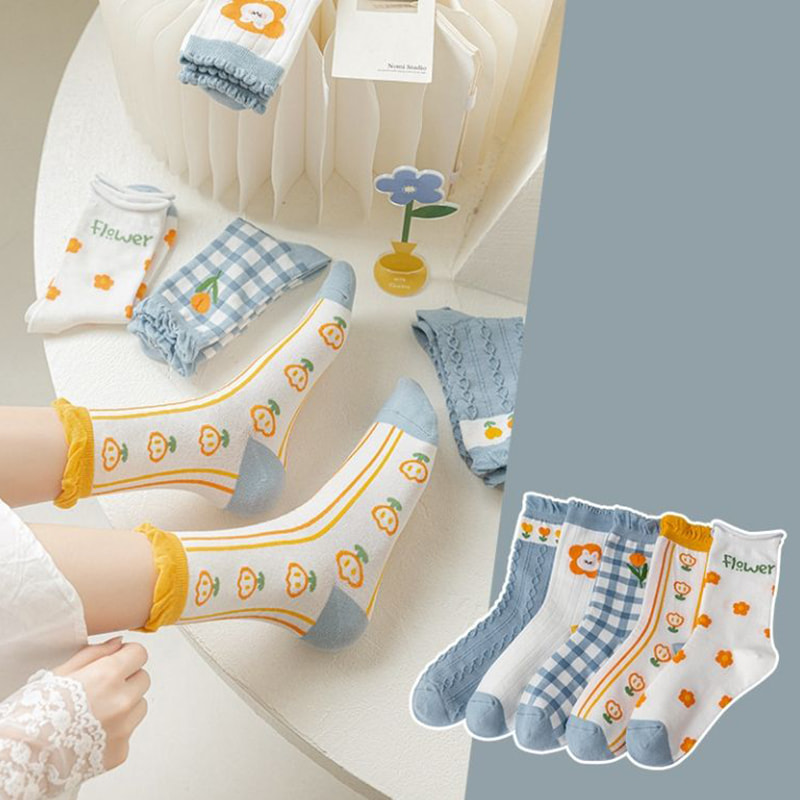 子供用のミッドチューブソックス、日本の漫画ソックスのトレンド、韓国語バージョン、4シーズンの薄い女性の靴下