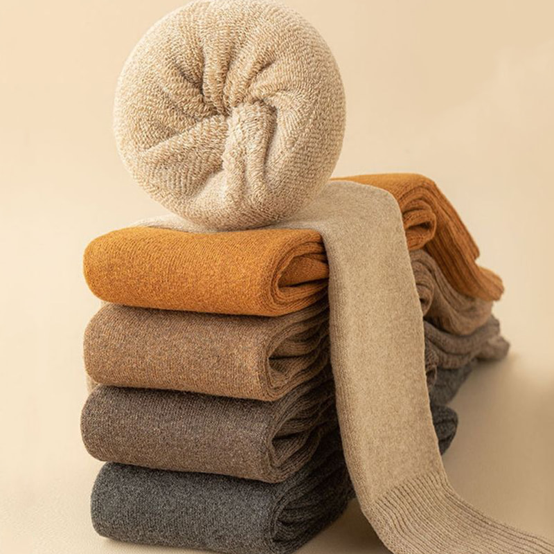 女性のための靴下の上の膝、秋と冬の日本のJKハイソックス、冬の長い靴下、厚いループ暖かい長い靴下 女性のための靴下の上の膝、秋と冬の日本のJKハイソックス、冬の長い靴下、厚いループ暖かい長い靴下