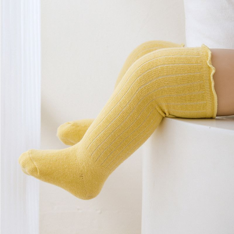 春の赤ちゃんロングチューブソックス春と秋の膝の靴下黒い真菌レース新生児靴下 春の赤ちゃんロングチューブソックス春と秋の膝の靴下黒い真菌レース新生児靴下